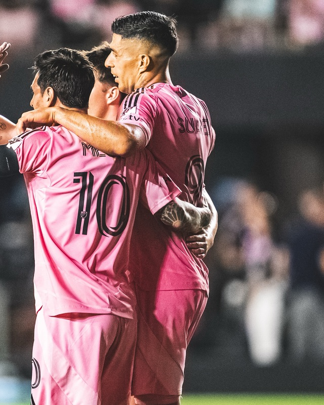 Video: Messi lừa bóng cực đỉnh để ghi tuyệt phẩm- Ảnh 2.