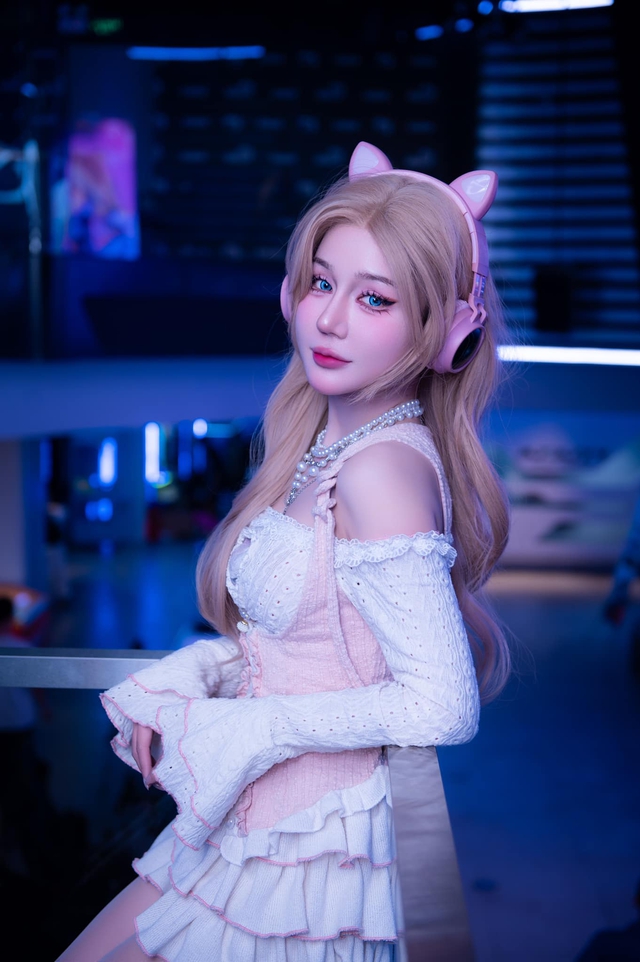 Hóa cáo phiên bản "promax", màn cosplay Ahri đỉnh cao, nhan sắc "khuynh đảo" ai cũng phải trầm trồ khen ngợi- Ảnh 3.