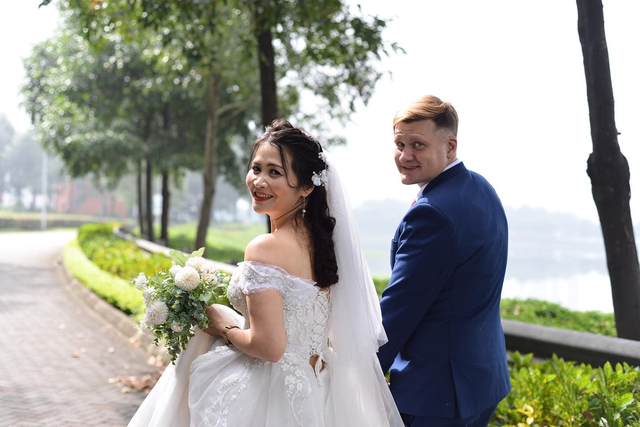 Cặp vợ Việt - chồng Mỹ chuyển giới từng rất nổi tiếng: Lộ tình trạng hiện tại, sao ra nông nỗi này?- Ảnh 5.