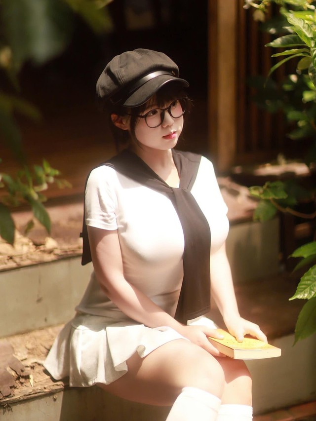 Cosplay Bạch Tuyết, hot girl Instagram gây "sốt" với vẻ đẹp lấn át bản gốc- Ảnh 7.