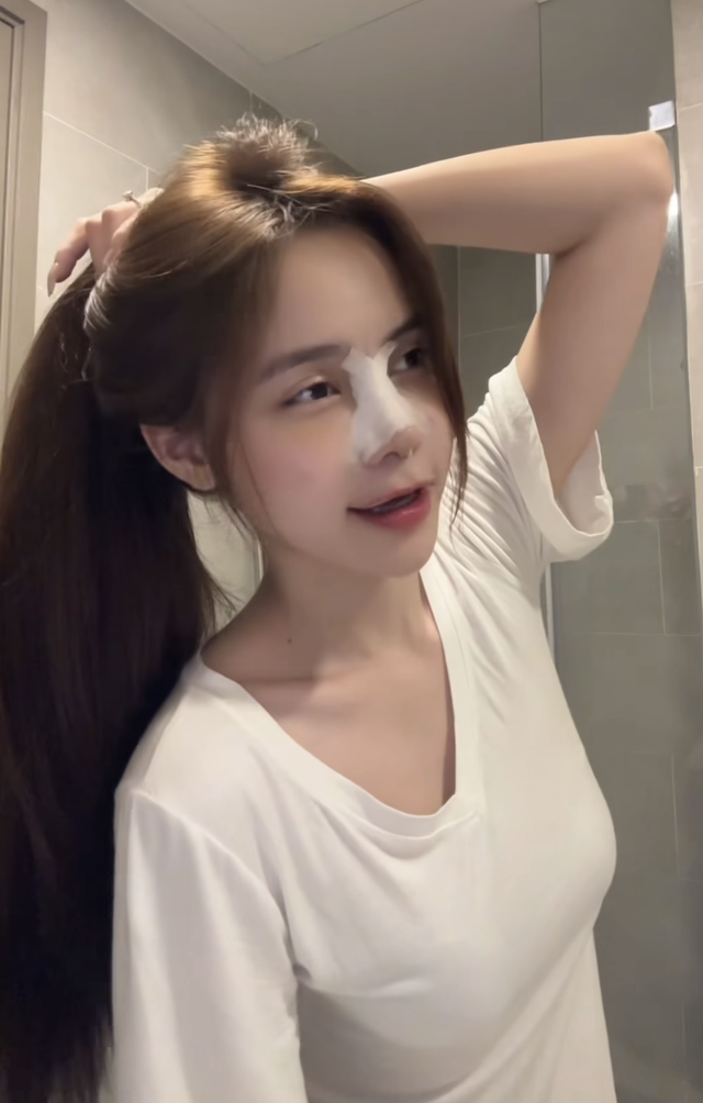 Hậu phẫu thuật thẩm mỹ, "bạn thân" Trần Hà Linh khiến fan ngỡ ngàng với nhan sắc lạ lẫm- Ảnh 6.