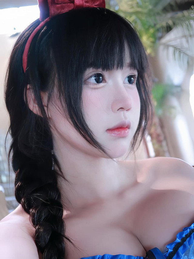 Cosplay Bạch Tuyết, hot girl Instagram gây "sốt" với vẻ đẹp lấn át bản gốc- Ảnh 3.