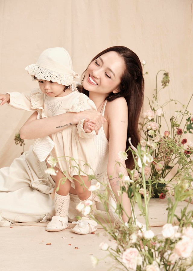 Bảo Anh gây "náo loạn" khi đưa con gái lên sân khấu Em Xinh Say Hi- Ảnh 7.