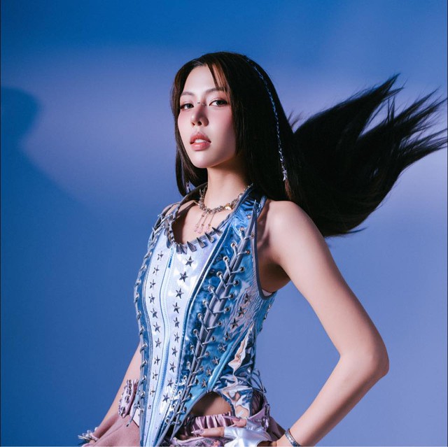 1 Em Xinh bị loại đem cả quán cơm gà lên MV debut, khoảnh khắc khiến dân tình "khóc ròng"- Ảnh 6.