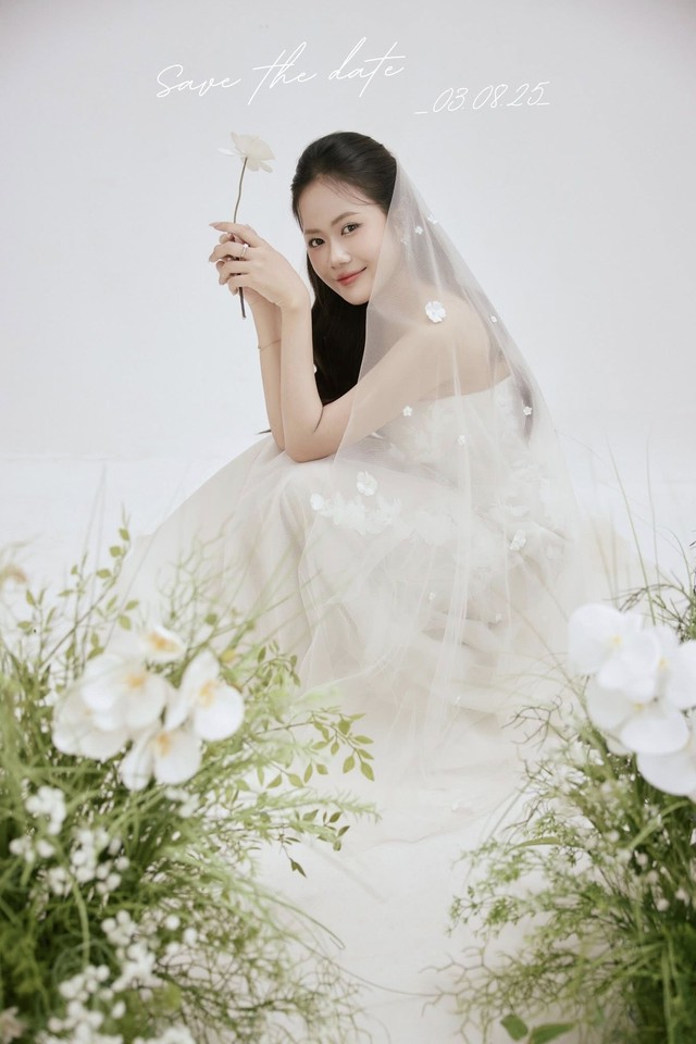 Ngôi sao U23 Việt Nam lên xe hoa với hotgirl ngân hàng, dàn tuyển thủ Duy Mạnh, Xuân Mạnh chúc mừng- Ảnh 3.