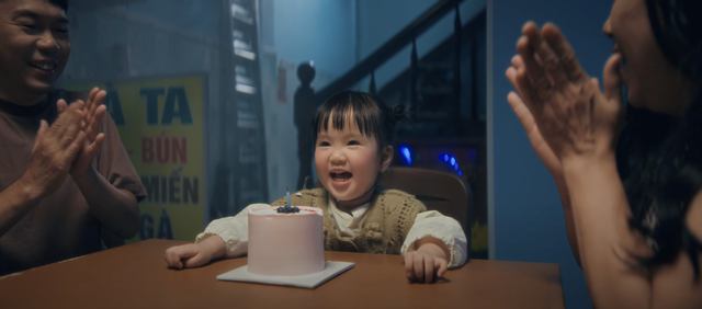 1 Em Xinh bị loại đem cả quán cơm gà lên MV debut, khoảnh khắc khiến dân tình "khóc ròng"- Ảnh 4.