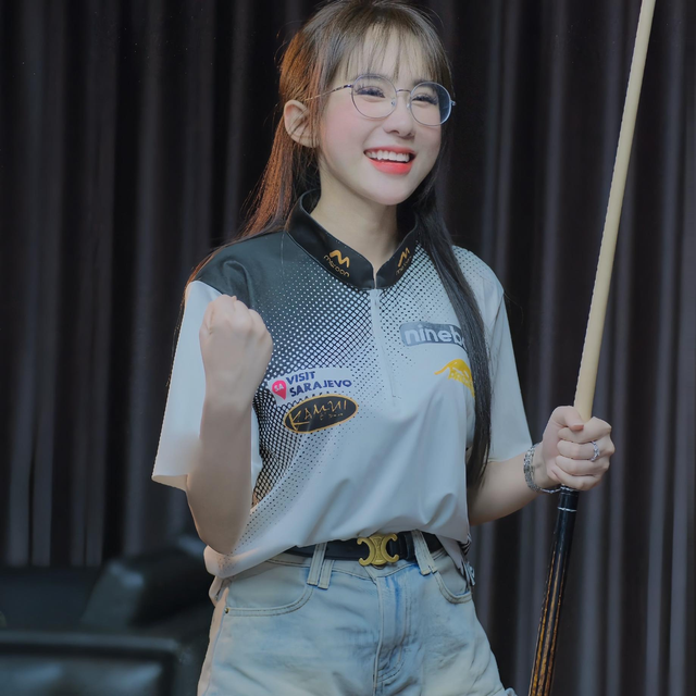 "Thánh nữ" bida sở hữu nhan sắc gây mê, làm "content" chất phát ngất!- Ảnh 2. "Thánh nữ" bida sở hữu nhan sắc gây mê, làm "content" chất phát ngất!- Ảnh 2.
