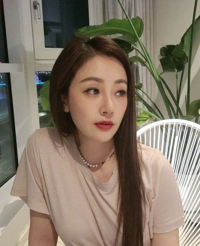 35 tuổi cũng là lúc trở thành "thế hệ kẹp giữa", con cái thì lo nuôi ăn học, còn bố mẹ lại đang già đi...- Ảnh 2.