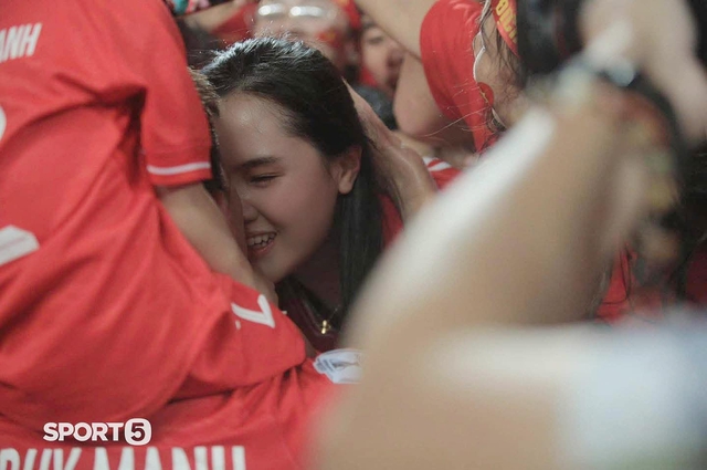 Dáng vẻ 10 điểm của vợ Duy Mạnh!- Ảnh 7.