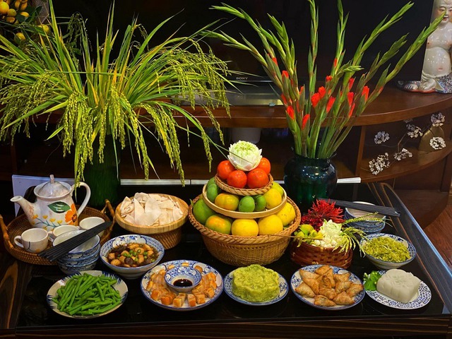 Ông bà dặn tháng Cô Hồn có 4 ngày thiêng để lễ cúng, con cháu thành tâm thì phúc đến nhà, họa chẳng bén mảng- Ảnh 1.