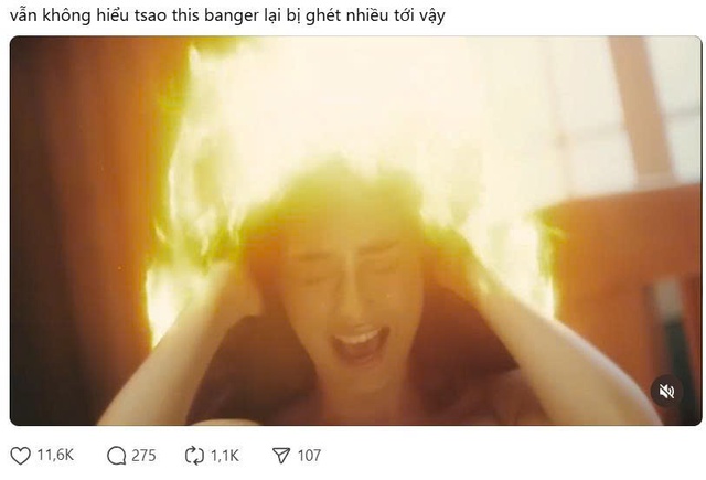 Siêu phẩm bị lãng quên của Em Xinh sexy nhất bất ngờ viral lại: Tất cả tại nam chính trăm tỷ?- Ảnh 9. Siêu phẩm bị lãng quên của Em Xinh sexy nhất bất ngờ viral lại: Tất cả tại nam chính trăm tỷ?- Ảnh 9.