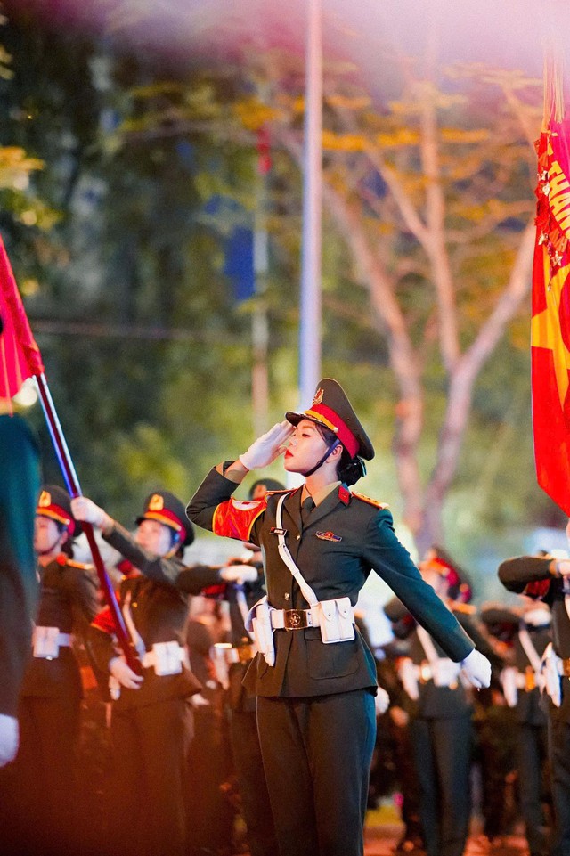 Hội ngộ nữ thần diễu binh, "visual" đỉnh cao liệu có làm fan ngỡ ngàng?- Ảnh 2. Hội ngộ nữ thần diễu binh, "visual" đỉnh cao liệu có làm fan ngỡ ngàng?- Ảnh 2.