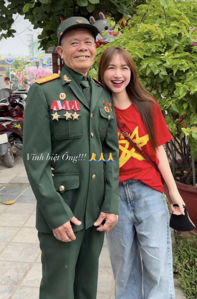 Hòa Minzy viết 1 câu ai nấy đọc cũng xót, lộ lịch trình dày đặc giữa lúc nhà có tang ông nội qua đời- Ảnh 4.
