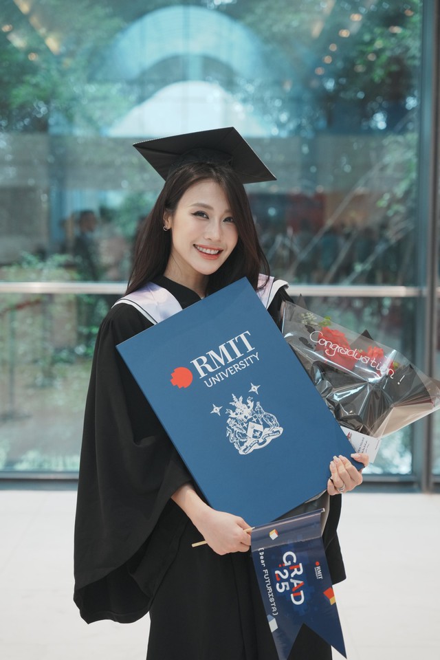 Danh tính cô gái SN 1998, tốt nghiệp RMIT làm đại biểu khối doanh nhân tham gia diễu hành tại A80- Ảnh 8.