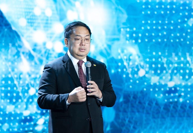 Hòa Minzy nghẹn ngào khi nhắc đến sự ra đi của ông Hoàng Nam Tiến, 1 dự án lớn vẫn còn đang dang dở- Ảnh 5.