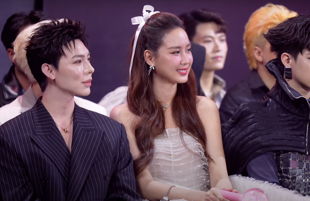 Mỹ nhân “đẹp điên đảo”, át cả 29 Em Xinh trong đêm Chung kết, cam lia tới đâu sốc visual tới đó!- Ảnh 2.