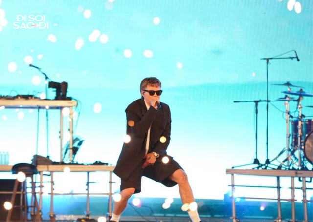 Hiện tượng tỷ view mang hit hợp tác cùng Justin Bieber đến Việt Nam, cùng 50 nghìn người hát tình ca ngọt “luỵ tim”- Ảnh 1.
