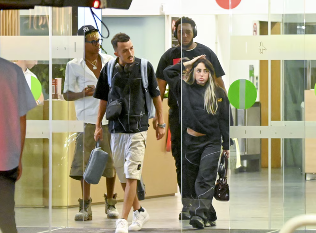 Paparazzi tóm gọn thần đồng Lamine Yamal hẹn hò rapper hơn 6 tuổi- Ảnh 1.
