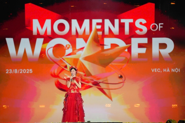 8Wonder 2025: DPR IAN nói “Anh yêu tất cả các em”, tlinh cùng J Balvin tạo nên khoảnh khắc lịch sử- Ảnh 2.