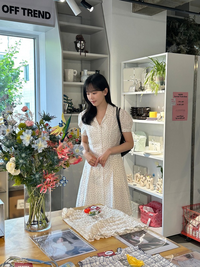"Kỳ phùng địch thủ" của Yoona: 36 tuổi mà trẻ trung như 26, style thường ngày rất xinh tươi- Ảnh 5.