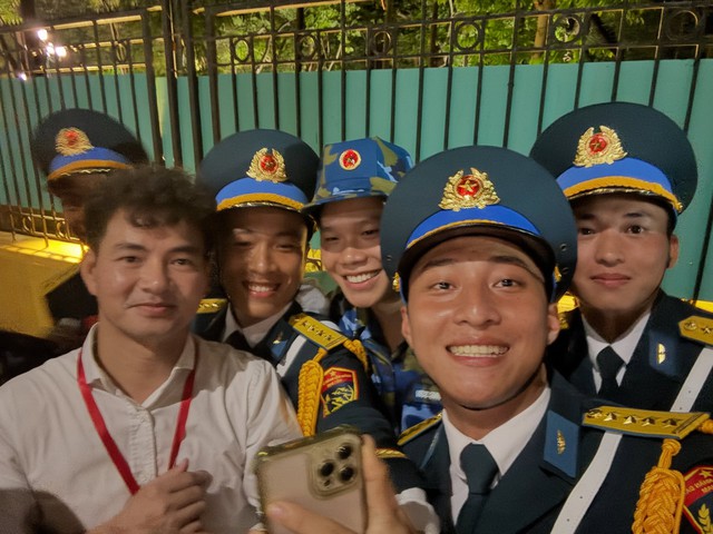 Người hot hơn cả dàn sao trong buổi tổng hợp luyện lần 2- Ảnh 1.