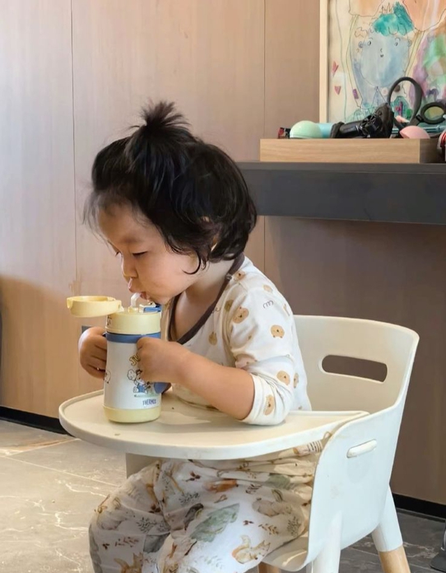 Muốn con tăng cân tốt, mẹ đã thực sự nắm được nguyên tắc quan trọng quyết định cân nặng của con?- Ảnh 1.
