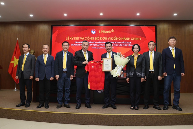 HLV Kim Sang-sik: "U23 Việt Nam sẽ chiến đấu hết mình để đạt thành tích tốt nhất tại U23 châu Á"- Ảnh 1.