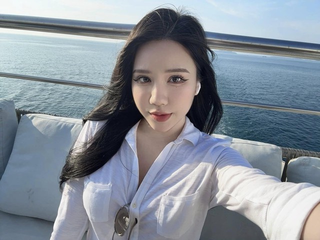 Cuộc sống như mơ của "phú bà" làng game Yogurt dạo gần đây, đều đặn khoe body "cực phẩm", gợi cảm "đốt mắt" người xem!- Ảnh 14.