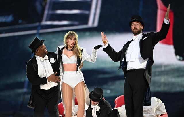 Ảnh: Toàn bộ dòng thời gian hẹn hò lãng mạn của Taylor Swift và Travis Kelce trước màn đính hôn bùng nổ cõi mạng- Ảnh 30.