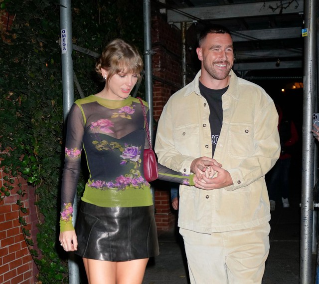 Ảnh: Toàn bộ dòng thời gian hẹn hò lãng mạn của Taylor Swift và Travis Kelce trước màn đính hôn bùng nổ cõi mạng- Ảnh 17.