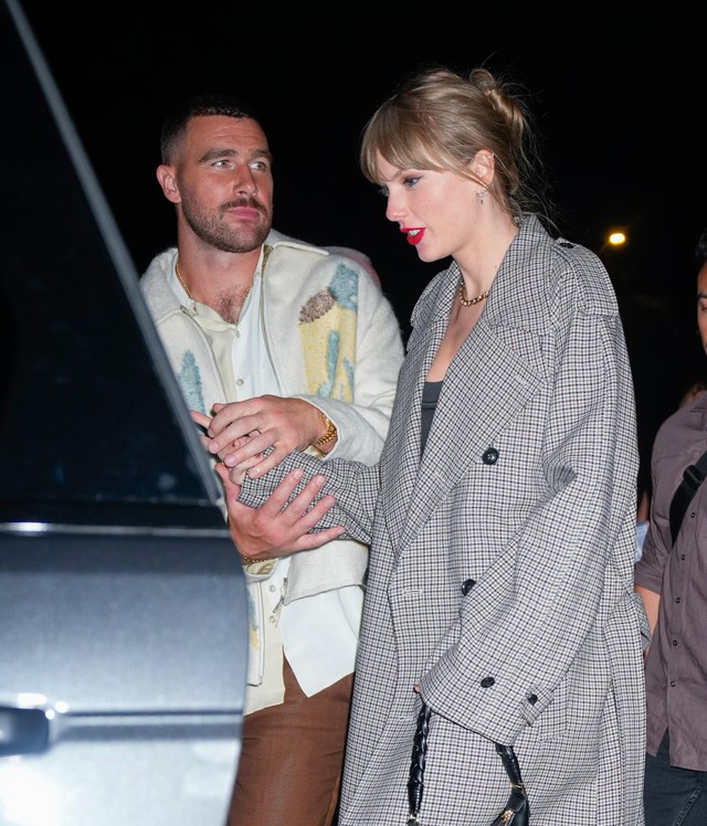 Ảnh: Toàn bộ dòng thời gian hẹn hò lãng mạn của Taylor Swift và Travis Kelce trước màn đính hôn bùng nổ cõi mạng- Ảnh 16.
