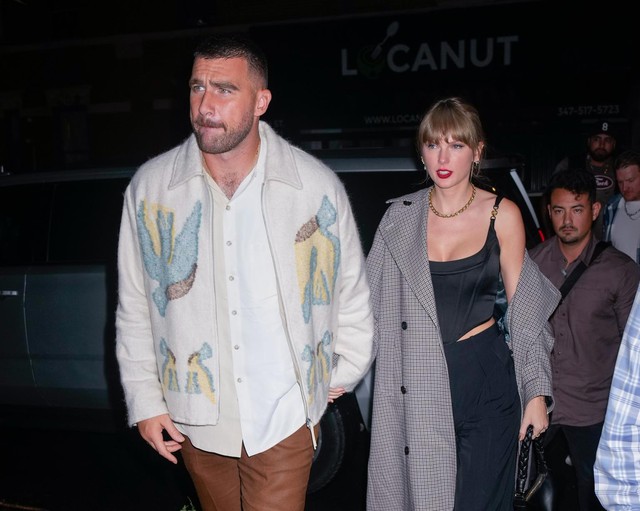 Ảnh: Toàn bộ dòng thời gian hẹn hò lãng mạn của Taylor Swift và Travis Kelce trước màn đính hôn bùng nổ cõi mạng- Ảnh 21.
