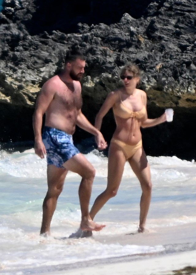 Ảnh: Toàn bộ dòng thời gian hẹn hò lãng mạn của Taylor Swift và Travis Kelce trước màn đính hôn bùng nổ cõi mạng- Ảnh 27.
