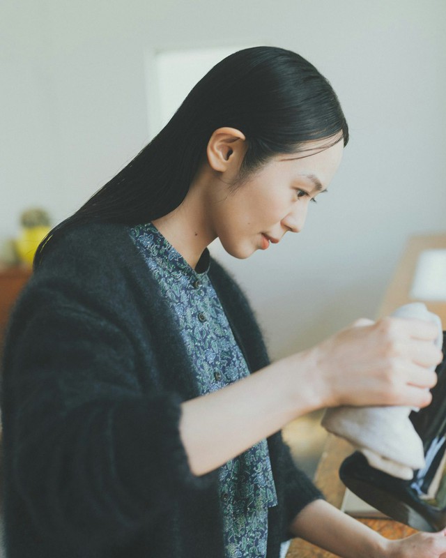 35 tuổi tôi mới nhận ra mình đã mắc bẫy ảo tưởng tiết kiệm: Giờ bắt đầu lại từ số 0, sao mà buồn!- Ảnh 2.
