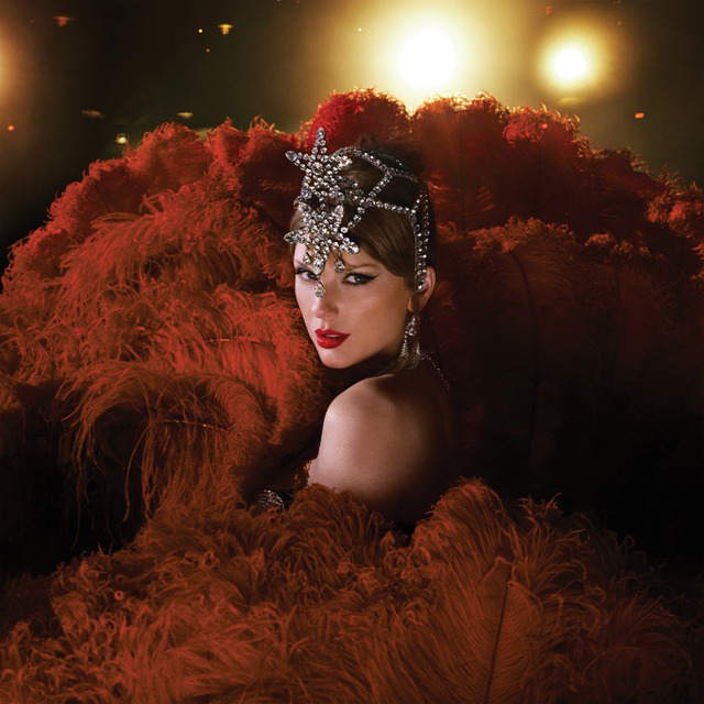 Đu concert lấy được idol: Từ tín vật tình yêu 0 đồng, Travis Kelce cầu hôn Taylor Swift bằng chiếc nhẫn kim cương 14 tỷ- Ảnh 3.