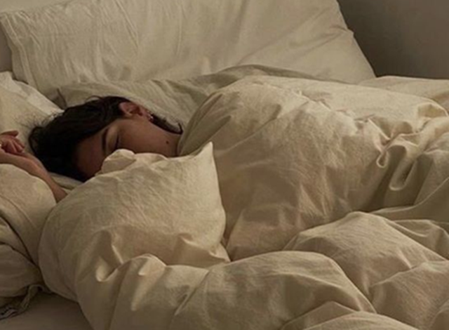 Đi ngủ khi hơi đói có lợi ích gì?- Ảnh 1.