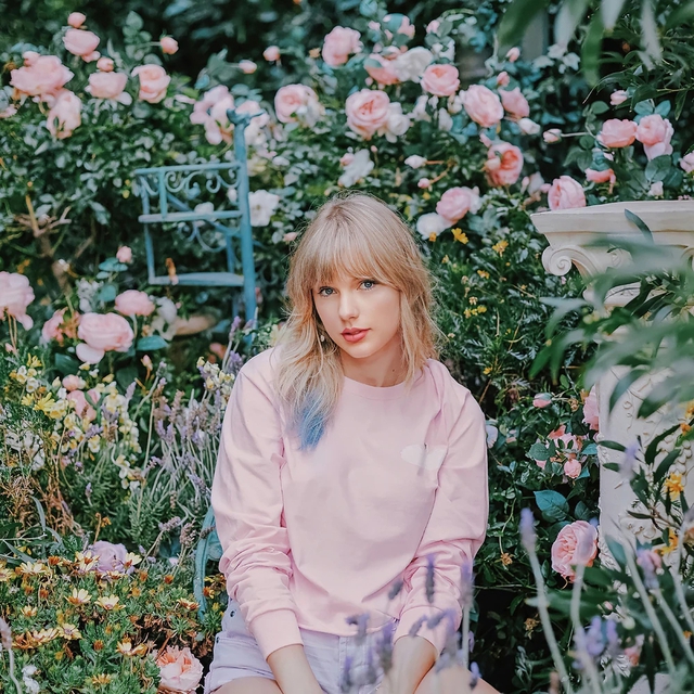 Màn cầu hôn Travis Kelce dành cho Taylor Swift đã được tiên tri từ 20 năm trước?- Ảnh 6.
