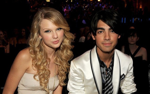 Taylor Swift có hơn chục anh tình cũ hạng A, tại sao cuối cùng lại cưới cầu thủ còn nghèo hơn mèo cưng của mình?- Ảnh 5.