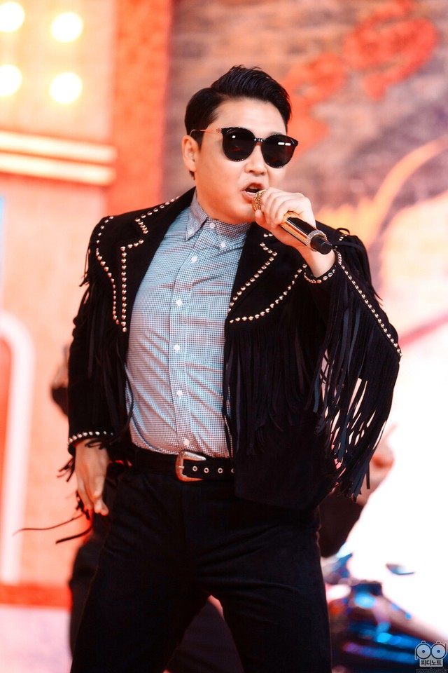 “Ông hoàng Gangnam" trước khi bị bắt: 2 hit tỷ view đưa Kpop ra quốc tế, cả GD - BTS - BLACKPINK phải "cúi đầu"- Ảnh 2.