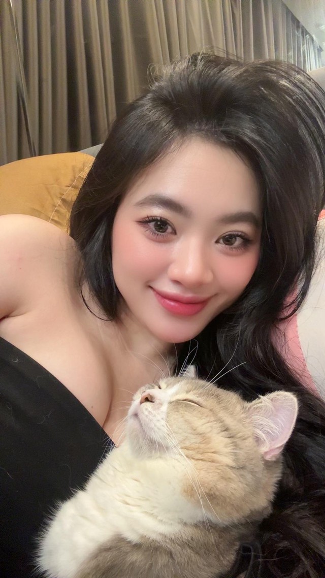 Cận cảnh khoảnh khắc Trâm Anh cưỡi ngựa thần sầu, khoe trọn vóc dáng cực phẩm- Ảnh 12.
