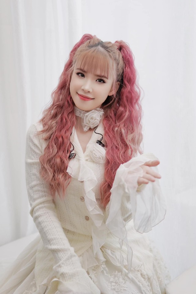 Hé lộ cát-xê hội chợ của "bạch nguyệt quang" lớn lên từ gánh củi khô, giờ giàu đến mức không thèm đi hát- Ảnh 2.