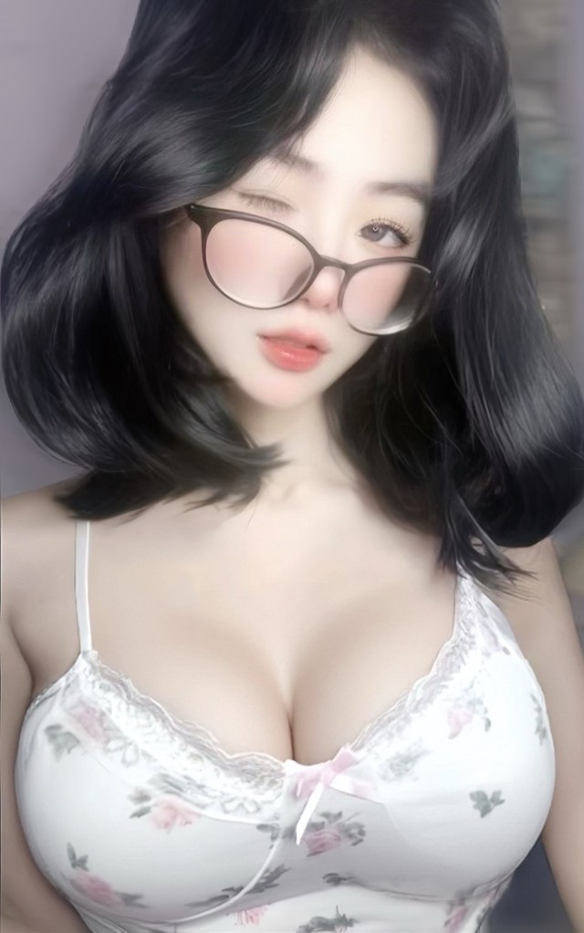 "Top 1 làng cosplay" cảnh báo bị mạo danh, tuyên bố một câu chắc nịch về hình thể- Ảnh 4. "Top 1 làng cosplay" cảnh báo bị mạo danh, tuyên bố một câu chắc nịch về hình thể- Ảnh 4.