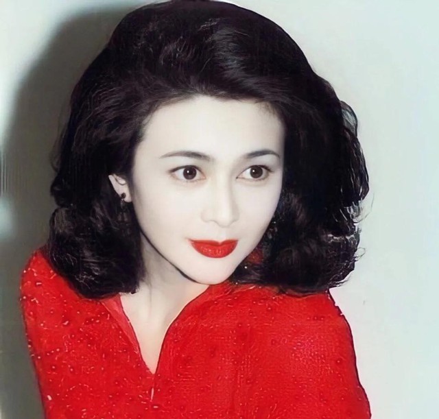 “Tứ đại mỹ nhân” cũng bị chê: Lâm Thanh Hà có tướng đàn ông, Lý Gia Hân quá nhiều khuyết điểm - Ảnh 9. “Tứ đại mỹ nhân” cũng bị chê: Lâm Thanh Hà có tướng đàn ông, Lý Gia Hân quá nhiều khuyết điểm - Ảnh 9.