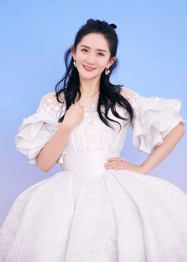 F4 keo kiệt nhất showbiz: Nam thần hạng A "tủn mủn" với vợ từng đồng, có người chuyên “đào mỏ” bạn gái- Ảnh 5.