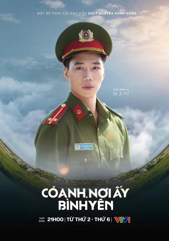 Người ăn rắn trong Mưa đỏ: Ngoài đời giao diện "boy phố" chạy hệ điều hành xịn đét- Ảnh 5.
