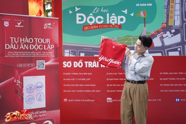 Hình ảnh vui nhất lúc này ở phố đi bộ Hồ Gươm- Ảnh 7.