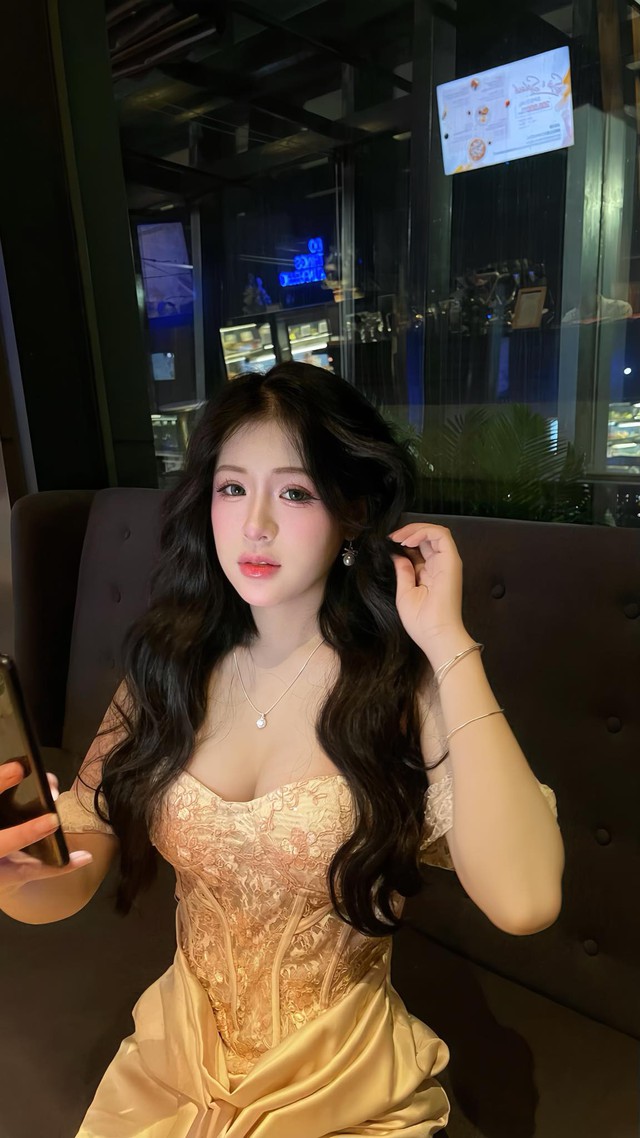 Nhan sắc "0 đồng" gây tranh cãi của hot girl phố đi bộ 2008- Ảnh 11.
