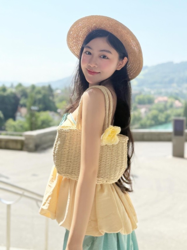 Lọ Lem nhà MC Quyền Linh lộ sắc vóc thật, vừa xuất hiện đã làm 1 hành động "đủ wow"- Ảnh 5.