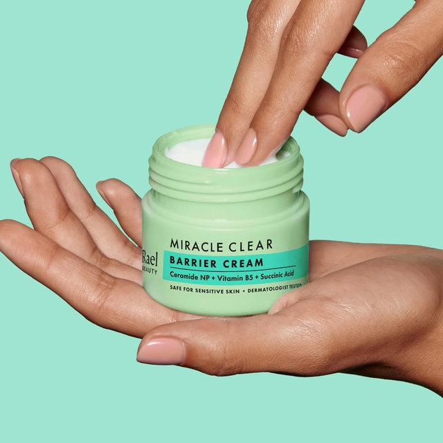 Vogue bình chọn 14 kem dưỡng ẩm Hàn không gây bức bí, hack da dẻ mềm mọng "căng đét" trong hè- Ảnh 7.