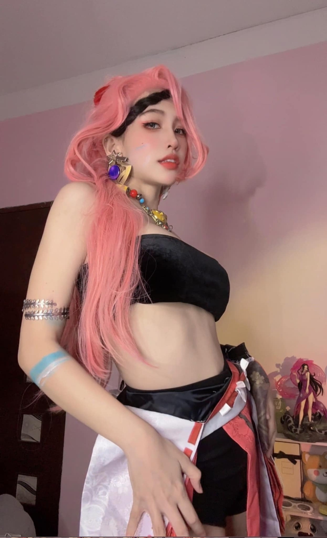 Nữ streamer đăng ảnh nóng bỏng "thử lòng" fan, màn đối đáp không thể bất ngờ hơn- Ảnh 13. Nữ streamer đăng ảnh nóng bỏng "thử lòng" fan, màn đối đáp không thể bất ngờ hơn- Ảnh 13.